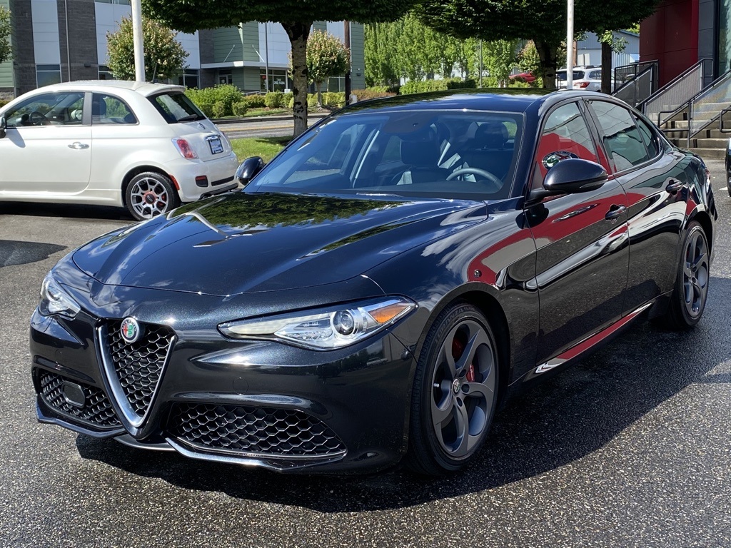 Pre-Owned 2017 Alfa Romeo Giulia Base 4D Sedan in Portland #PF17273 ...